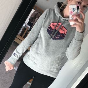 North-face pullover hoodie